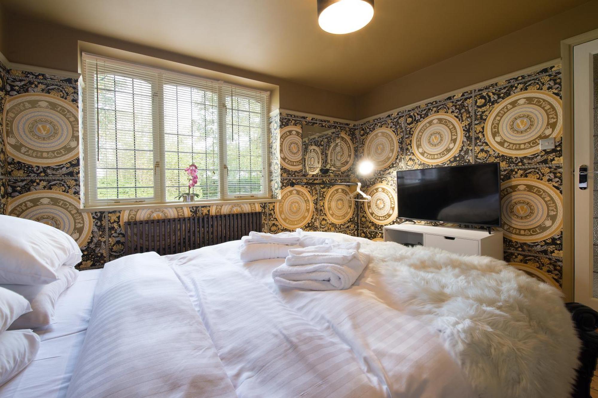 Deluxe 4 Or 5 Bed House With Hot Tub, Cinema Room Sleeps 15 Сафрон-Волден Екстер'єр фото